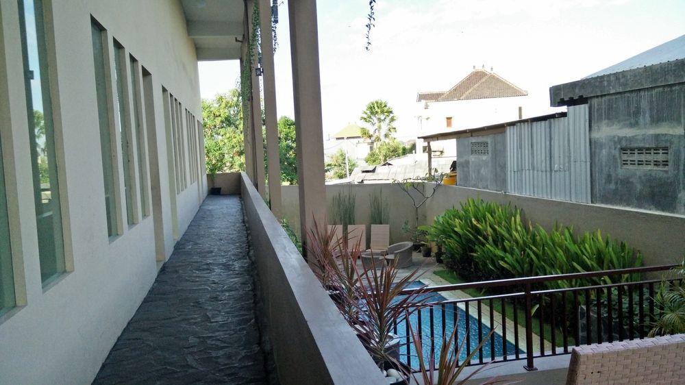 Koi Hotel And Residence Denpasa Buitenkant foto