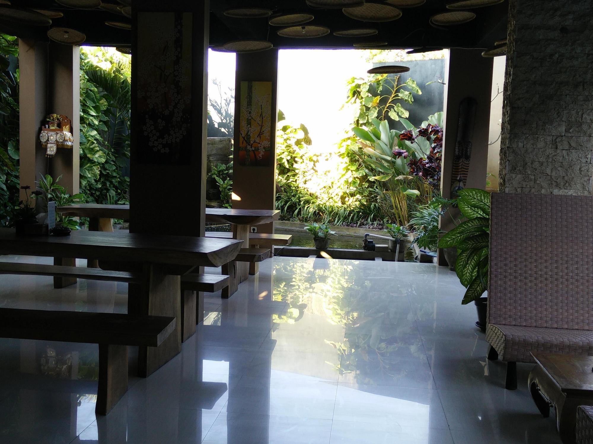 Koi Hotel And Residence Denpasa Buitenkant foto